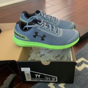 NIB Under Armour Sneakers